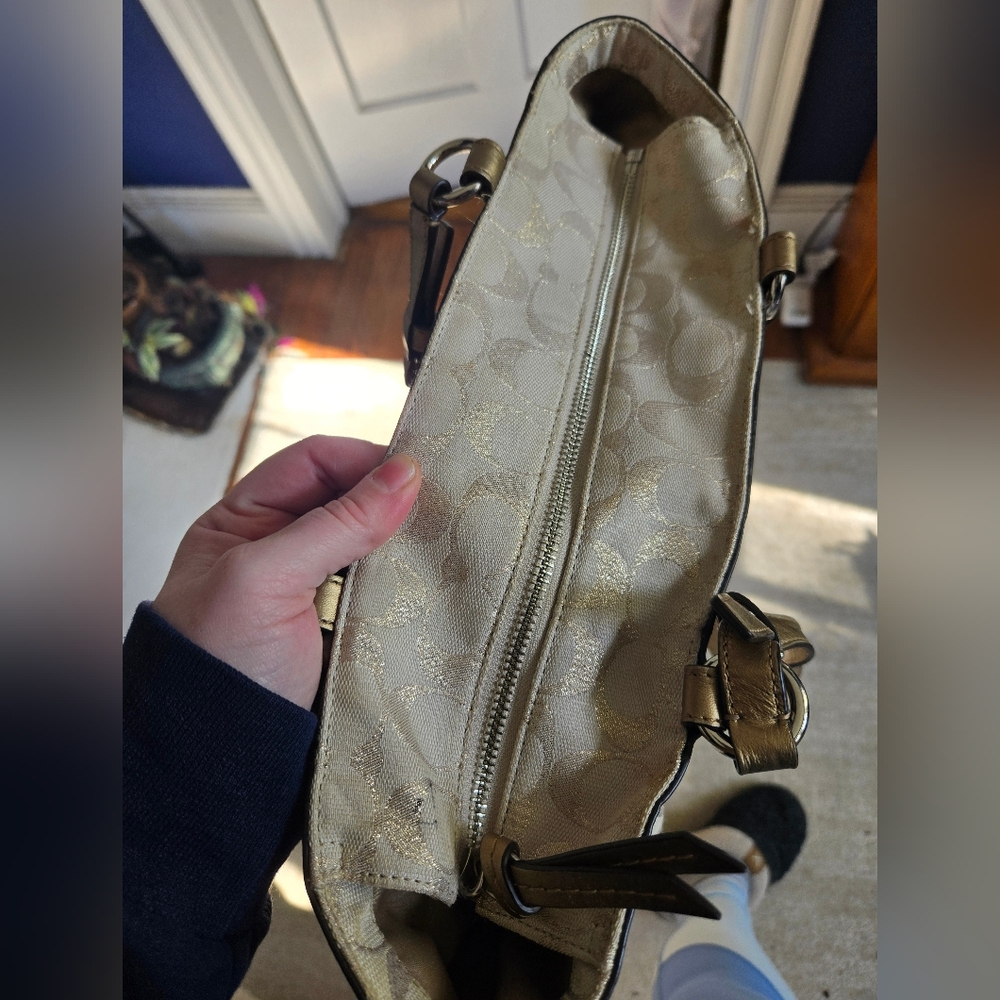 Coach Signature Canvas Shoulder Bag in Champagne - Picture 2 of 14
